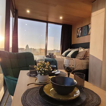 Apartment Suure Silgu Peegelmaja *